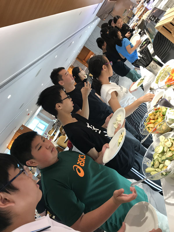 暑期餐桌禮儀及酒店下午茶自助餐